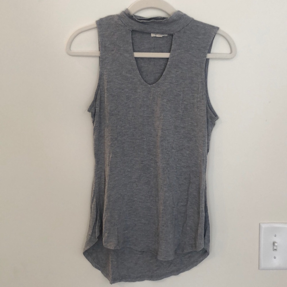 Grey tank top